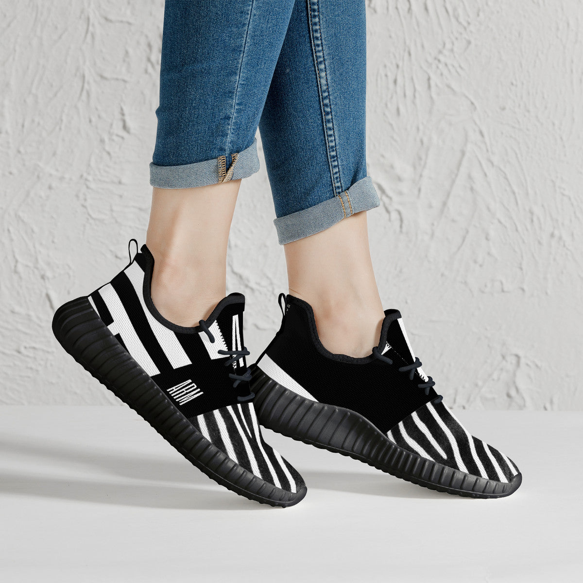(ARMageddon) Zebra-Knit